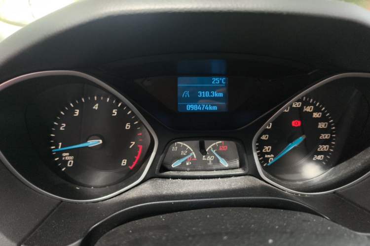 Used Ford Focus 2012 Hatchback 1.6L Manual Comfort Model
