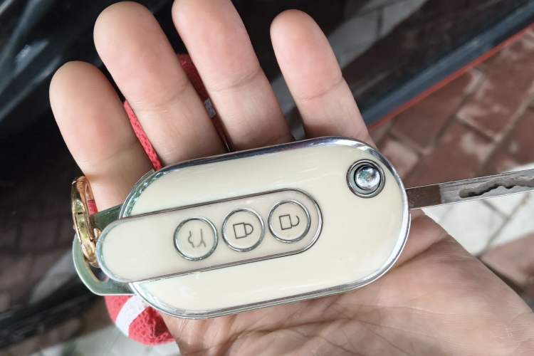 Used Wuling Hongguang MINIEV 2022 GAMEBOY 200km Gaming Edition with Lithium Iron Phosphate
