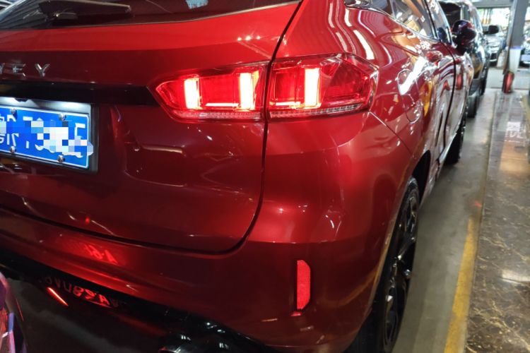 Used Wey VV7 2017 2.0T Flagship Model Exterior 3