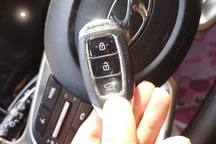 Used Hyundai Elantra 2022 1.5L CVT LUX Prestige Edition