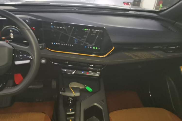 Used CHANGAN OSHAN X5 PLUS 2023 1.5T DCT Excellence Edition
