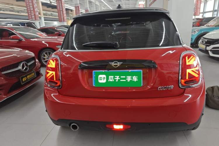 Used MINI 2021 1.5T COOPER Classic Edition