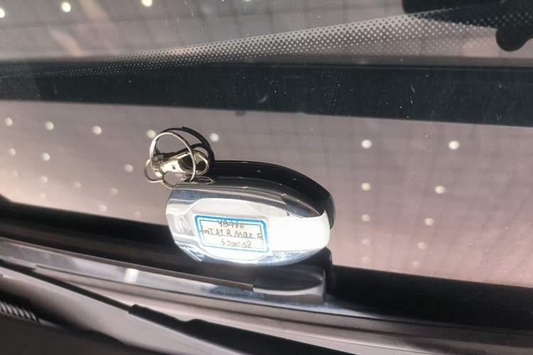 Used GAC Trumpchi EMPOW 2023 400T Automatic R MAX Interior 1