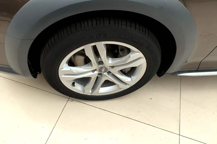 Used Audi A4 2017 45 TFSI allroad quattro Fashion Edition
