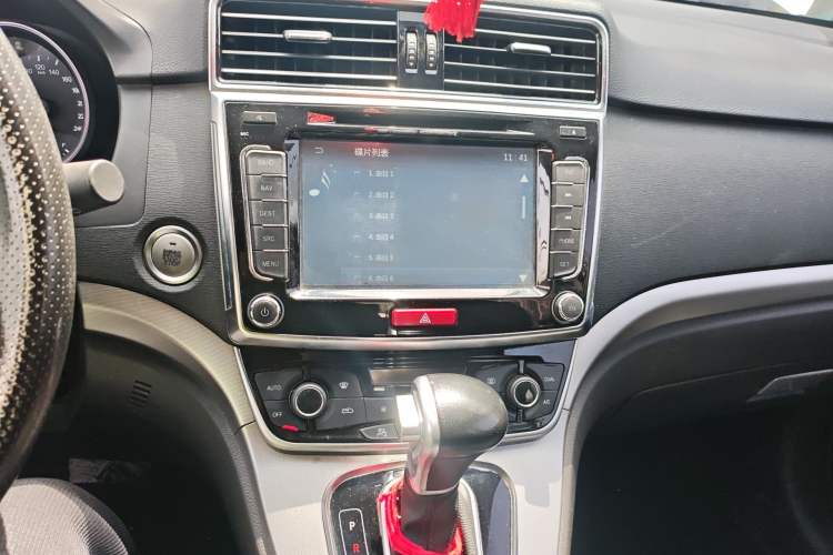 Used Haval H6 2017 Red-Label Sport Edition 1.5T Automatic Two-Wheel Drive Luxury Model
