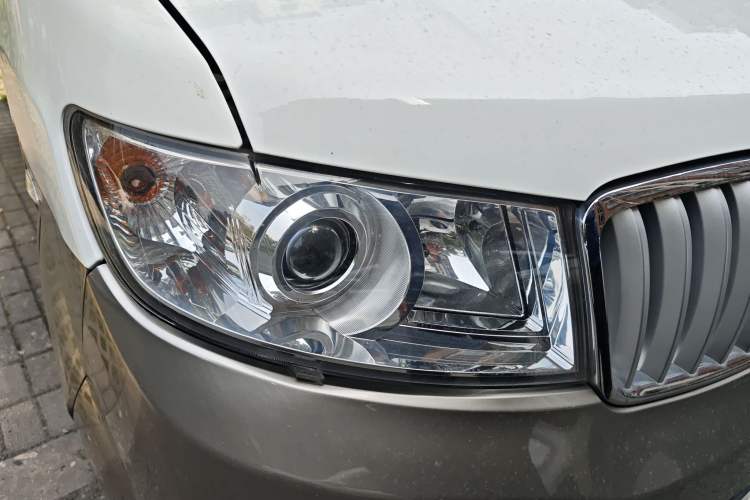 Used Jinbei Hiace X30 2021 1.5L Comfort Model Air-Conditioner-Free Version National VI Standard SWC15M Bus