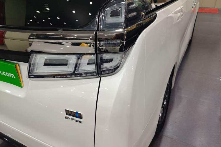 Used Toyota Vellfire 2020 Dual-Engine 2.5L HV Prestige Edition
