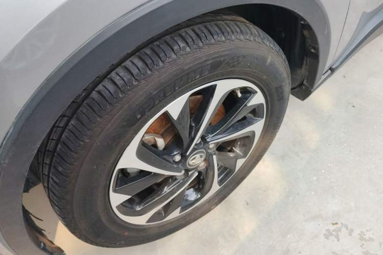 Used Toyota IZOA 2020 2.0L Yichi Version Left Front Wheel Hub