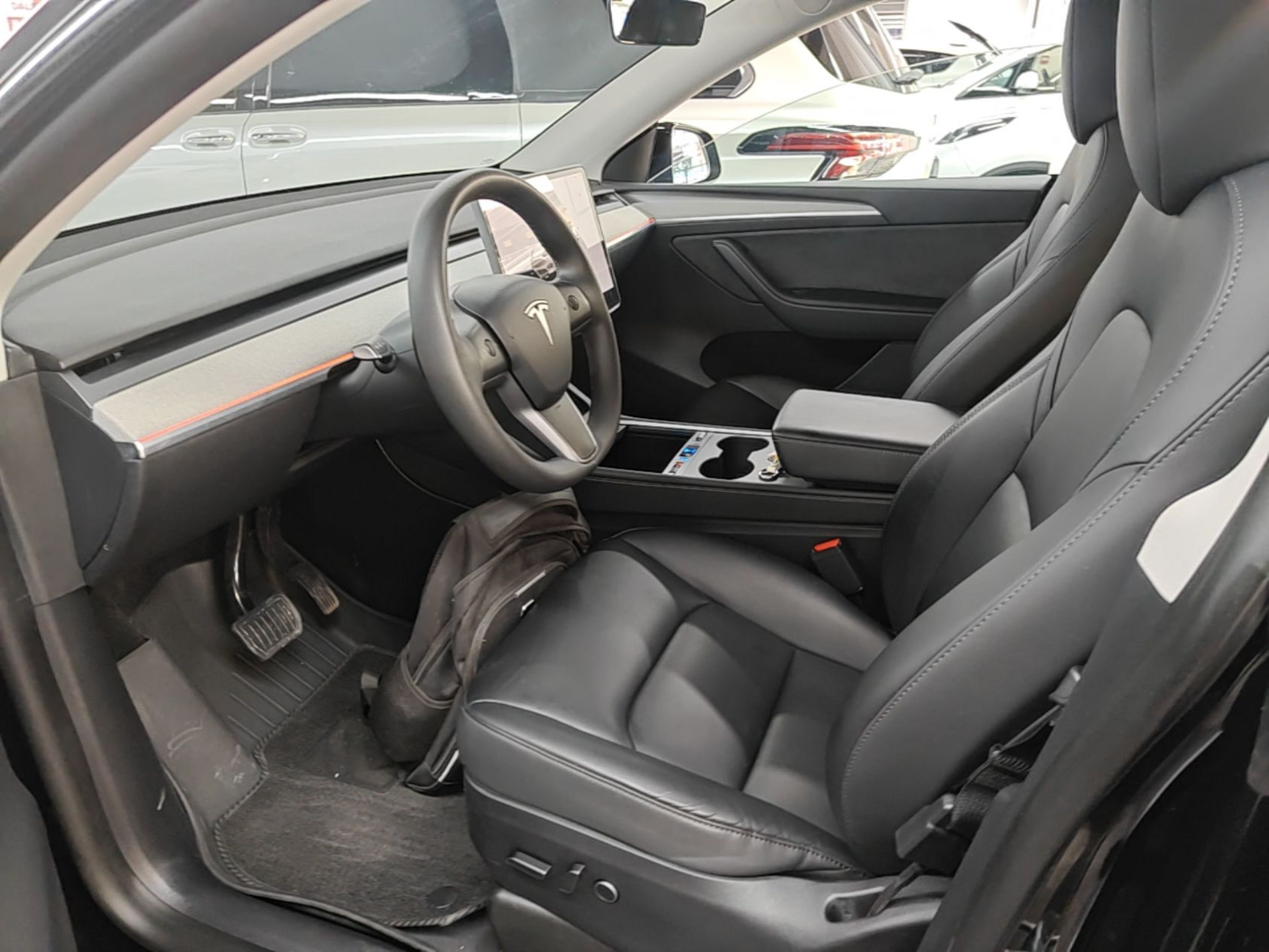 Interior delantero