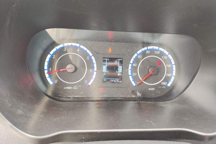 Used CHANGAN KAICHENG Ruixing M60 2023 1.5L GDI Base Model 2-Seat Van
