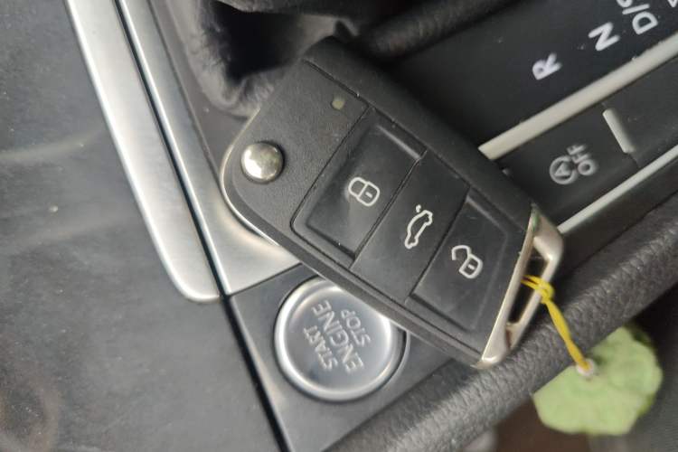 Used Volkswagen Golf 2020 Zhiai Edition 200TSI DSG Comfort Model
