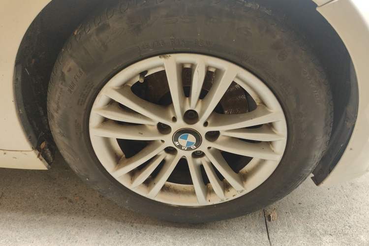 Used BMW 3 Series 2015 320Li Fashion Model
