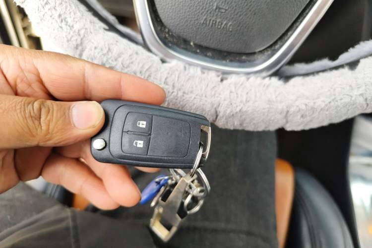 Used Buick Encore 2015 1.4T Automatic Two-Wheel Drive Urban Elite Version