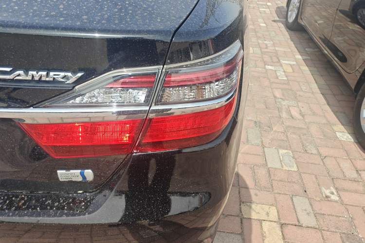 Used Toyota Camry 2015 Dual-Engine 2.5 HG Luxury Navigation Edition