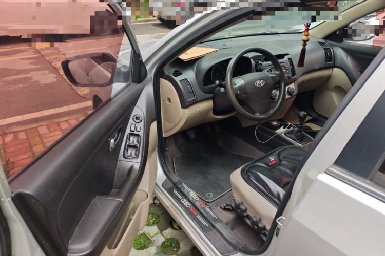 Used Hyundai Celesta 2011 1.6L Manual Luxury Model Driver Seat