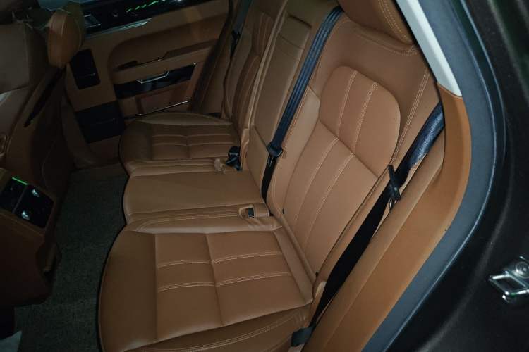 Used Zotye T700 2017 2.0T Dual-Clutch Prestige Version Left Rear Seat