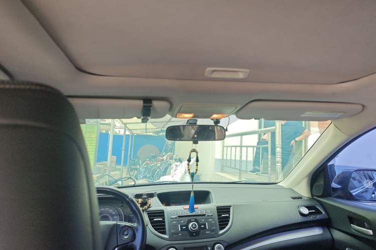 Used Honda CR-V 2013 2.4L four-wheel drive luxury version Headliner