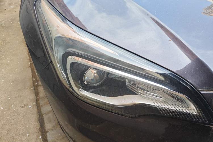 Used Buick Envision 2015 20T Two-Wheel-Drive Elite Model Right Front Headlight