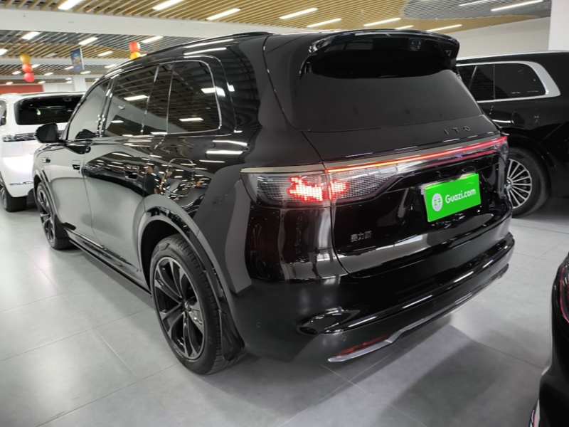 Used Hima AITO M8 2025 Extended-Range Max+ Version 53.4 kWh 6-Seater Edition — 28
