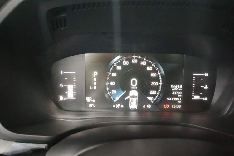 Used Volvo XC60 2021 T5 4x4 Smart Luxury Edition