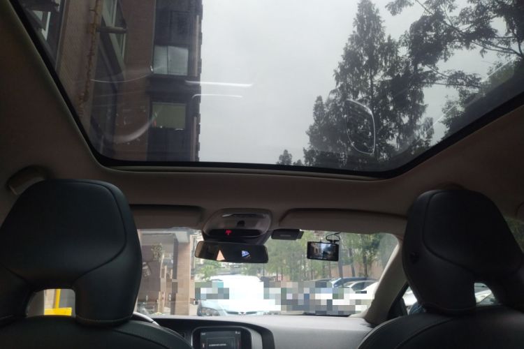 Used Volvo V40 2013 2.0T Zhiya Edition