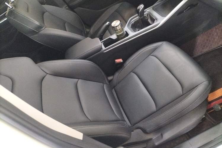 Used Geely Auto Emgrand 2026 Model 4th Generation 4 Millionth Anniversary Edition 1.5L Manual Overdrive Edition Right Front Seat