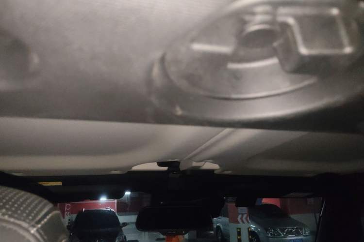 Used BAIC Off-Road BJ40 2018 PLUS 2.3T Automatic Four-Wheel Drive Flagship Version China V Emission Standard Headliner