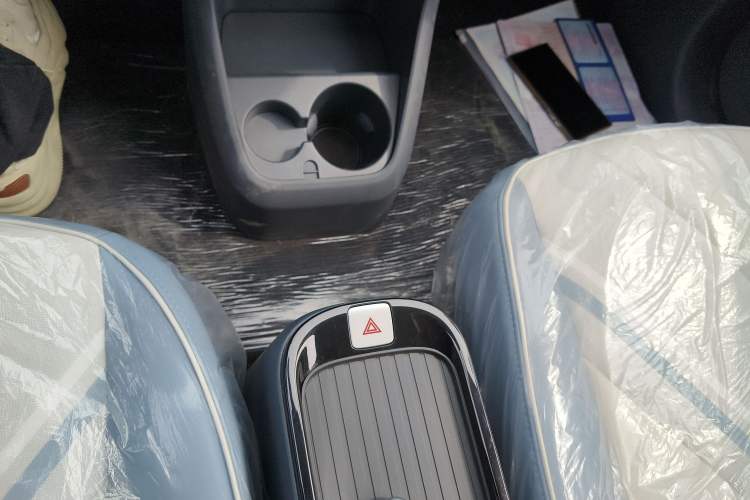 Used Chery Little Ant 2024 Revised Edition Youth Version 321 km Cool Love Edition 29.23 kWh