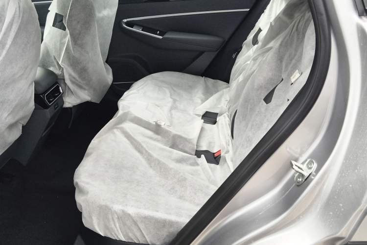 Used Geely Auto Emgrand X7 Sport 2026 Model 1.5TD Aspirational Left Rear Seat