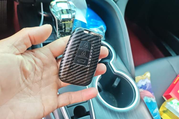 Used Toyota Camry 2021 2.0G Luxury Edition Vehicle Key