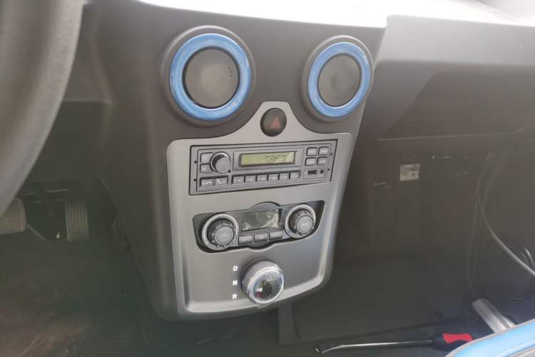 Used Foton Qianduoduo 2024 Facelifted Van-Type Cargo Vehicle Flat Roof 2 Seats Evey Lithium Energy 41.86 kWh
