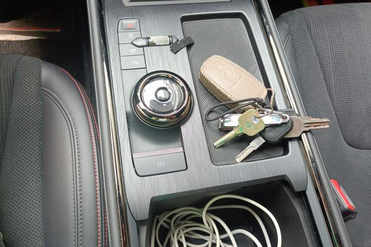 Used Ford Mondeo 2023 1.5T E-Hybrid ST-Line Gear Lever