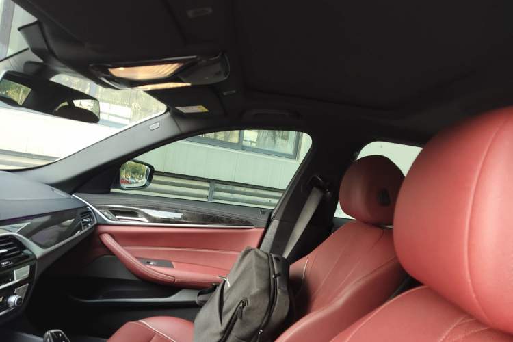 Used BMW 5 Series 2022 Second Facelift 525Li M Sport Package