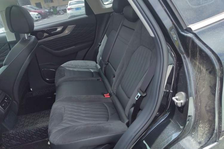 Used Hongqi HS5 2022 Revised Version 2.0T Smart Connect Flagship Edition Left Rear Seat