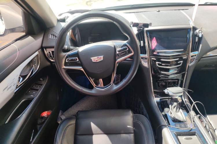 Used Cadillac ATS-L 2016 28T Fashion Edition Steering Wheel