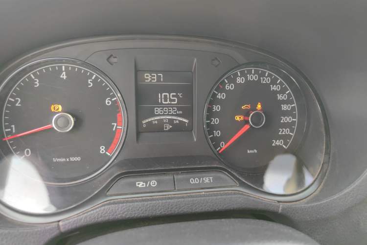 Used Volkswagen Polo 2014 1.4L Manual Fashion Edition
