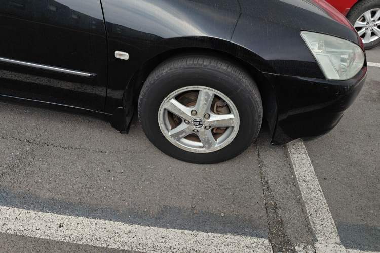 Used Honda Accord 2006 2.4L standard version Right Front Wheel Hub