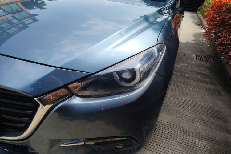 Used Mazda 3 Axela 2017 Sedan 2.0L Automatic Prestige Model China V Standard