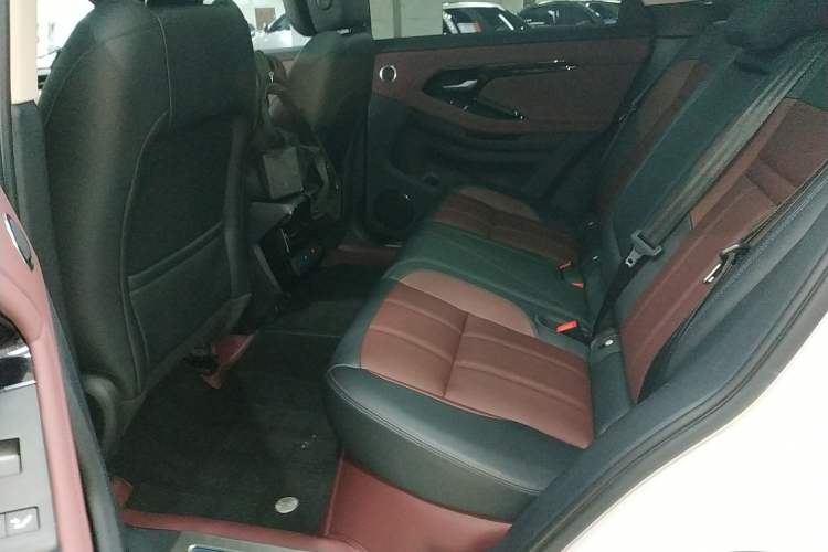 Used Land Rover Range Rover Evoque 2024 Aurora L 249 PS Prestige Light-Chasing Edition