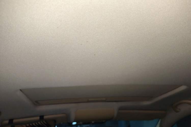 Used Volkswagen Touran 2011 1.4T DSG ZhiZhen Edition 5 Seats Headliner