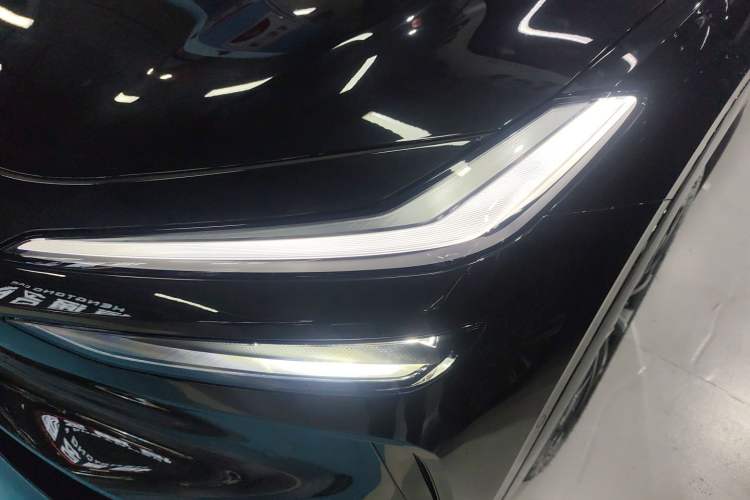 Used ONVO L60 2024 60 kWh Rear-Drive Version Left Front Headlight