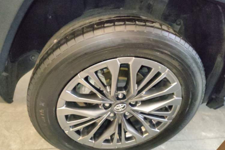 Used Toyota Wildlander 2023 Dual-Motor 2.5L E-CVT Two-Wheel Drive Luxury PLUS Edition
