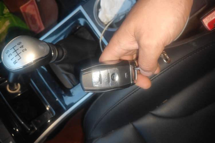 Used Haval H2 2016 Red-Label 1.5T Manual Two-Wheel Drive Luxury Model