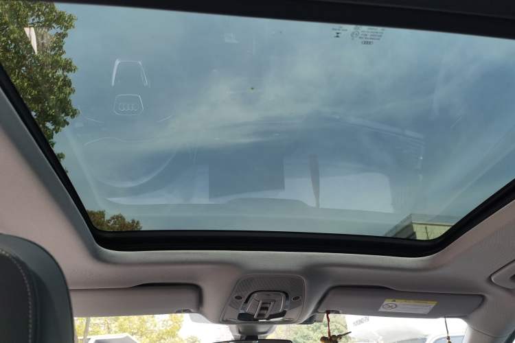 Used Audi Q5L 2022 40T Luxury Dynamic Model
