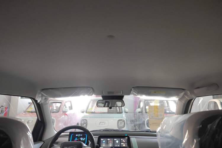 Used CHANGAN NEVO Lumin 2025 205 km Xiangqin Version
