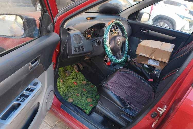 Used Suzuki Swift 2013 1.3L Manual Value Edition