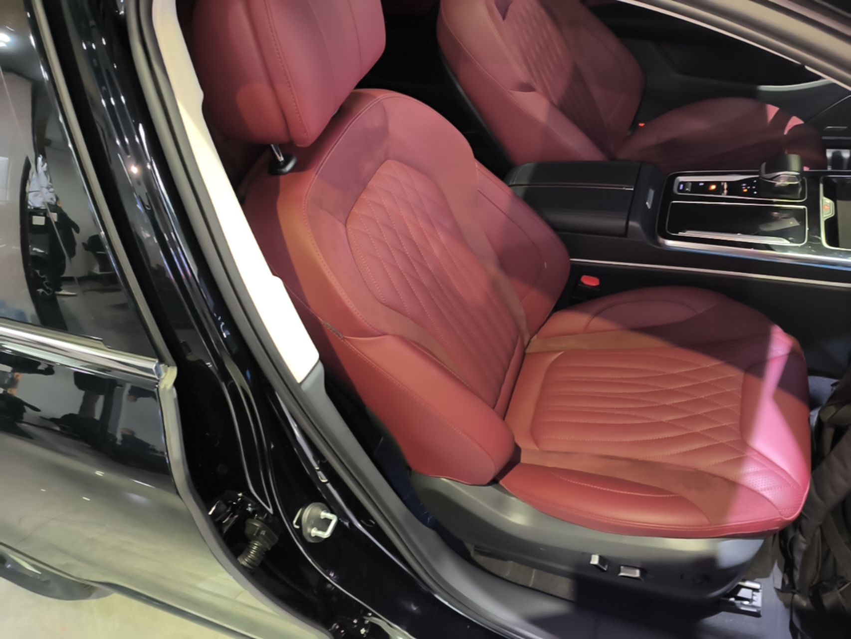 Hongqi HS5 2023 2.0T Qixiang Pro Edition — снимка 19