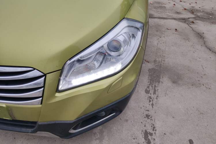 Used Suzuki S-Cross 2014 1.6L CVT Two-Wheel Drive Elite Version Left Front Headlight