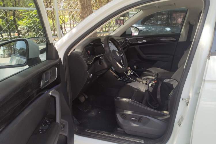 Used Volkswagen Tayron GTE Plug-in Hybrid 2020 1.4T Luxury Model Driver Seat