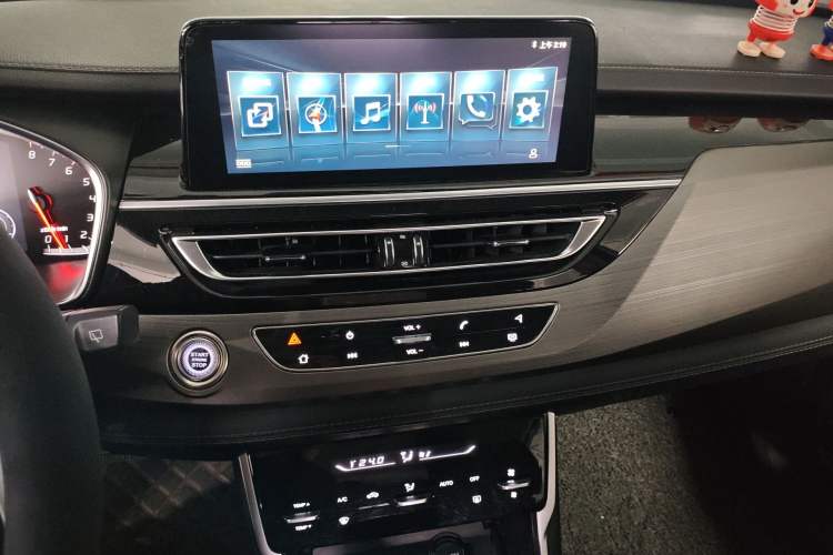 Used CHANGAN CS75 2019 280T DCT Million Edition China VI Standard Audio And AC Panel